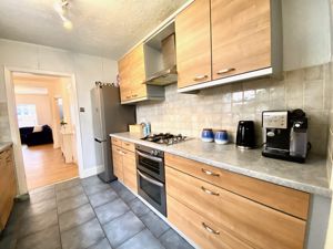 Kitchen- click for photo gallery